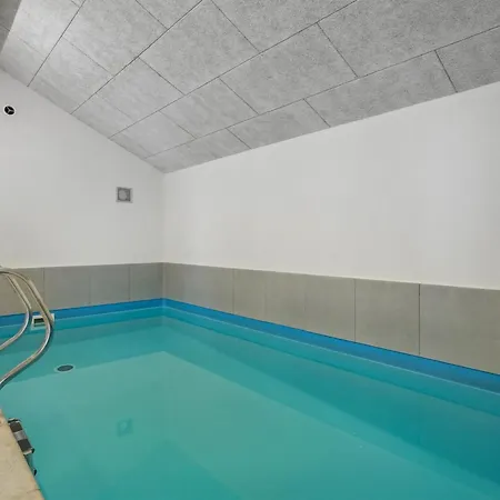 Tenaya - 200m From The Sea By Interhome