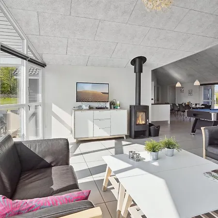 Holiday home Tenaya - 200m From The Sea By Interhome *