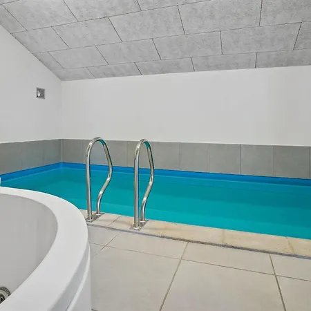 Tenaya - 200m From The Sea By Interhome